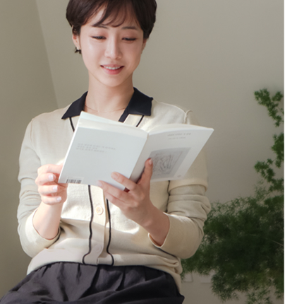 인터뷰어 사진